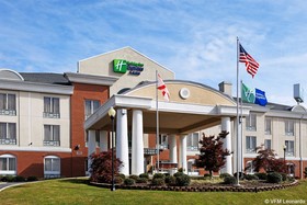 Holiday Inn Express & Suites Cullman