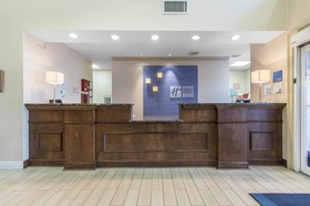 Holiday Inn Express & Suites Cullman