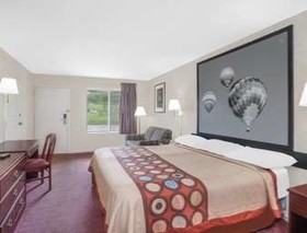 Super 8 by Wyndham Decatur Priceville