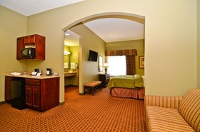 Best Western Plus Two Rivers Hotel & Suites