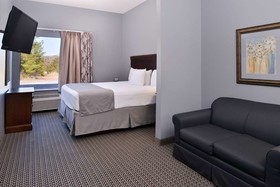 Best Western Plus Two Rivers Hotel & Suites