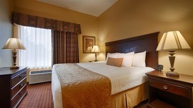 Best Western Plus Two Rivers Hotel & Suites