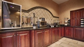 Best Western Plus Two Rivers Hotel & Suites