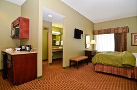 Best Western Plus Two Rivers Hotel & Suites