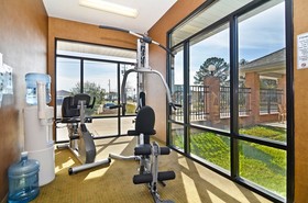 Best Western Plus Two Rivers Hotel & Suites