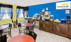 Days Inn by Wyndham Demopolis