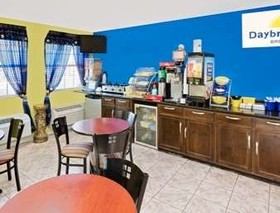 Days Inn by Wyndham Demopolis