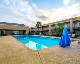 Clarion Inn & Suites