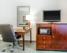 Best Western Dothan Inn & Suites