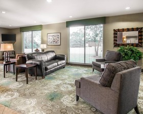 Best Western Dothan Inn & Suites