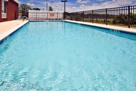 Holiday Inn Express Hotel & Suites Dothan North