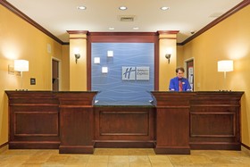 Holiday Inn Express Hotel & Suites Dothan North