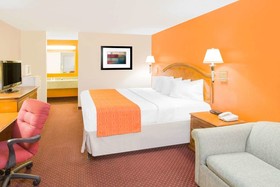 Howard Johnson by Wyndham Dothan