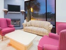 Howard Johnson by Wyndham Dothan