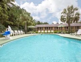 Howard Johnson by Wyndham Dothan