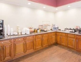 Howard Johnson by Wyndham Dothan