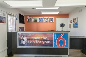 Motel 6 Dothan