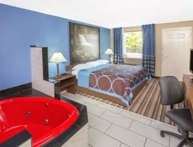 Super 8 by Wyndham Dothan
