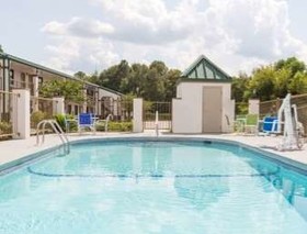 Super 8 by Wyndham Dothan