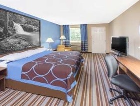 Super 8 by Wyndham Dothan