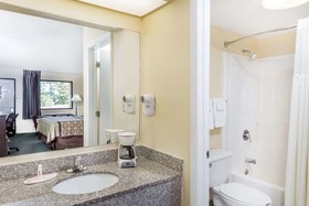 Days Inn by Wyndham Enterprise