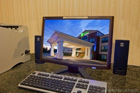 Holiday Inn Express And Suites Enterprise