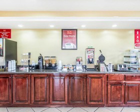 Econo Lodge Inn & Suites