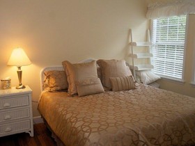 Away at the Bay Bed & Breakfast