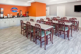 Baymont by Wyndham Florence/Muscle Shoals