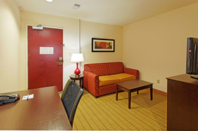 Holiday Inn Express Hotel & Suites Florence Northeast