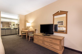 Econo Lodge Inn & Suites Foley