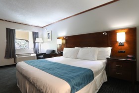 Days Inn by Wyndham Foley