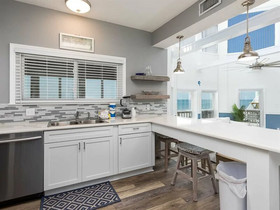 Bay Walk by Meyer Vacation Rentals