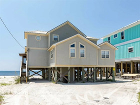Bay Walk by Meyer Vacation Rentals