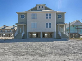 Beach Castle W by Meyer Vacation Rentals
