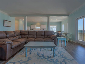 C-glass by Meyer Vacation Rentals