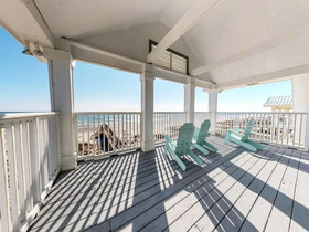 C-glass by Meyer Vacation Rentals