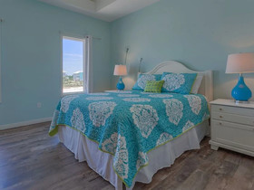 C-glass by Meyer Vacation Rentals