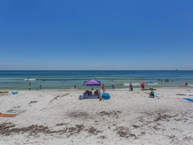 C-glass by Meyer Vacation Rentals