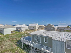 Dune Our Thing by Meyer Vacation Rentals