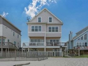Fort Fun E by Meyer Vacation Rentals