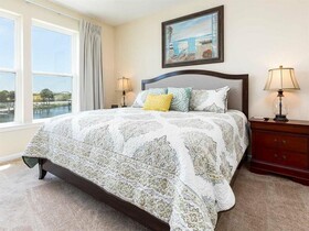 Navy Cove Harbor by Vacasa