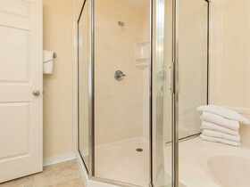 Navy Cove Harbor by Vacasa