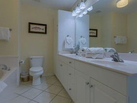 Navy Cove Harbor by Vacasa