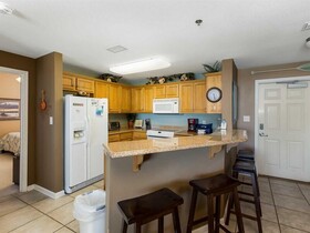 Navy Cove Harbor by Vacasa