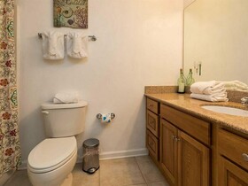 Navy Cove Harbor by Vacasa