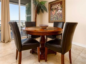 Navy Cove Harbor by Vacasa