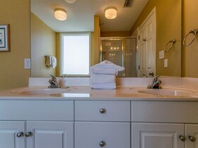 Navy Cove Harbor by Vacasa