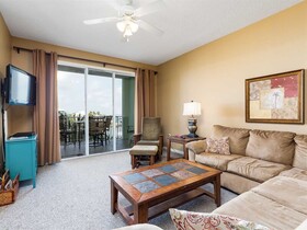 Navy Cove Harbor by Vacasa