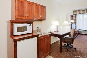 Holiday Inn Express & Suites Fort Payne